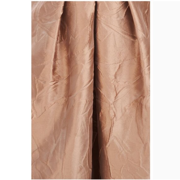 Kay Unger Mariah Textured Jacquard Gown, Champagne Almond, Size 4, Like NEW - Picture 3 of 10